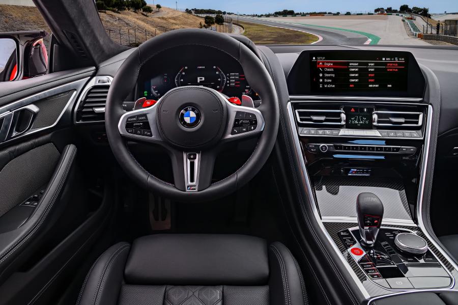 Торпедо BMW M8 Competition Coupe (F92) 2019 года  (UK) (фото 99 из 157)